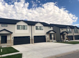 4408 Briarpark Dr, Lincoln, NE 68516