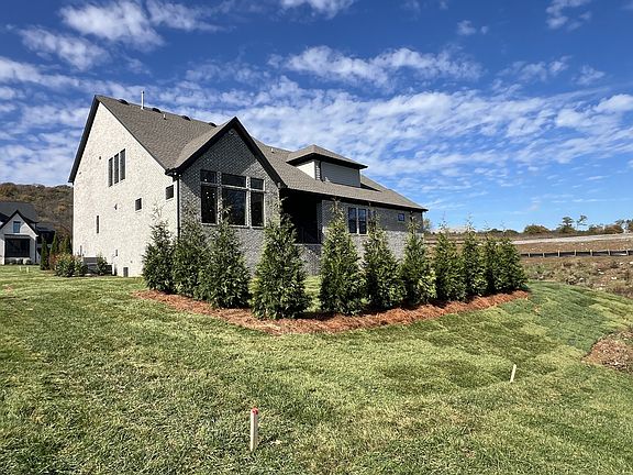 4th image of 1832 Dartmouth Dr