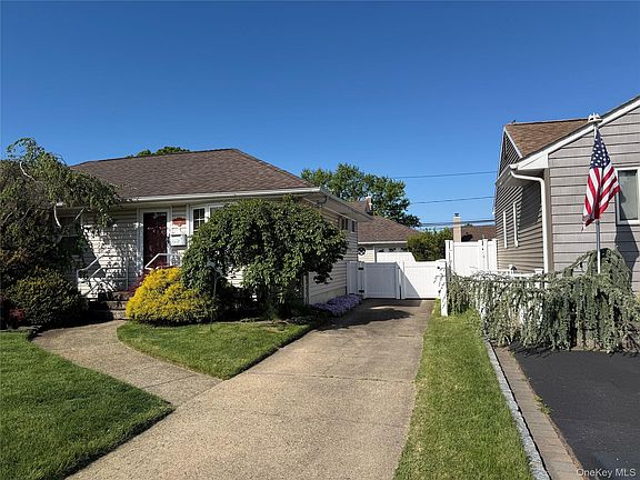 3rd image of 1108 McDonald Avenue