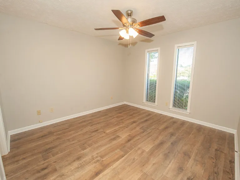 6218 Bell Gables — Photo 7