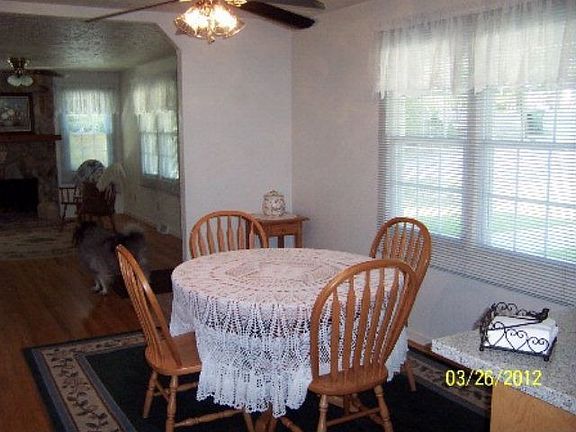 4th image of 150 Schley St