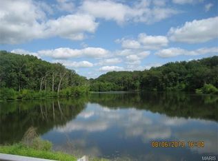 604 Waters Edge Ct, Hawk Point, MO 63349