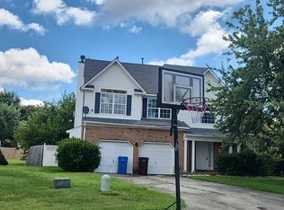 906 Willow Brook Ct, Chesapeake, VA 23320