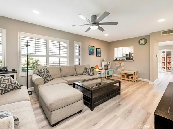 25885 Trabuco Rd APT 213, Lake Forest, CA 92630