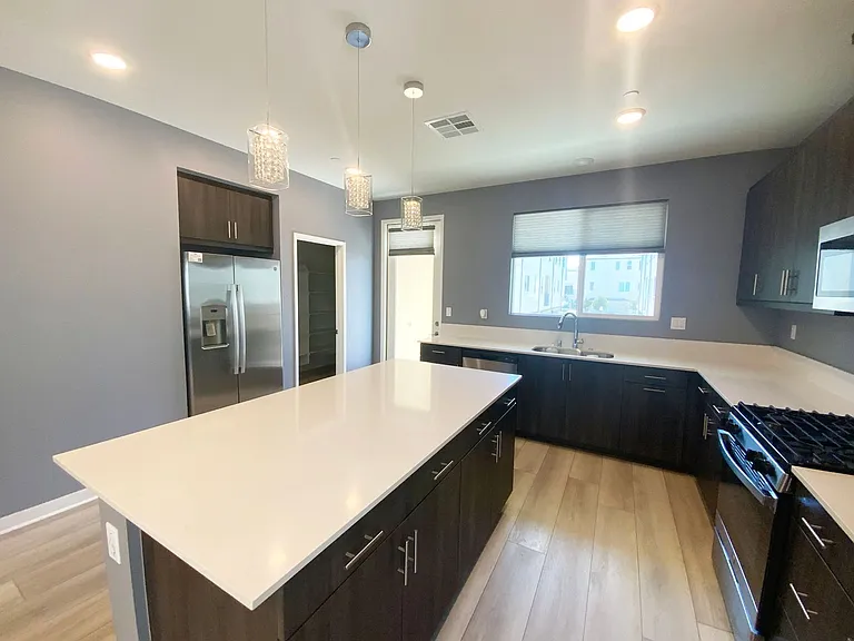 5460 Shorefront Dr #135 — Photo 13