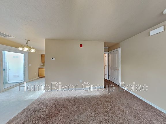 4th image of 3912 Washington Ave APT 102
