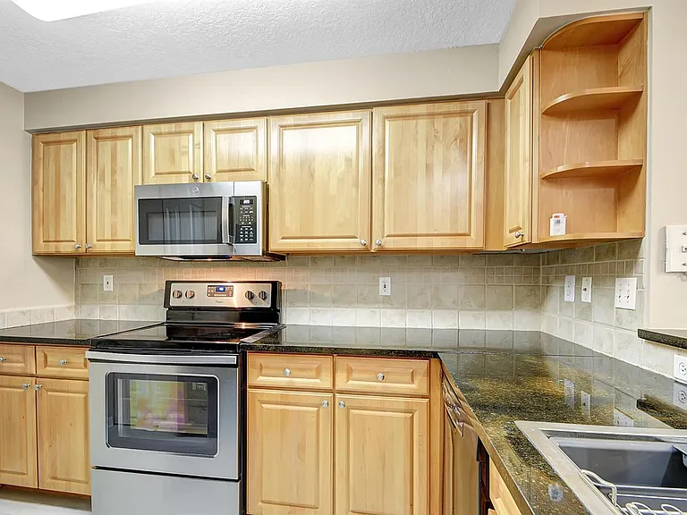 2030 Alta Meadows Ln #1208 — Photo 6