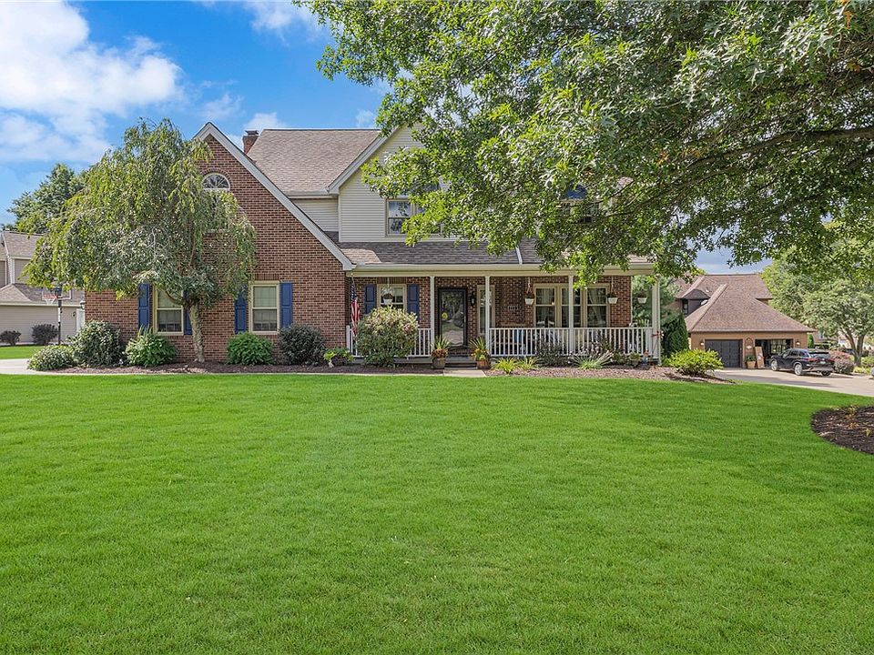 1st image of 221 Meadowbrook Dr
