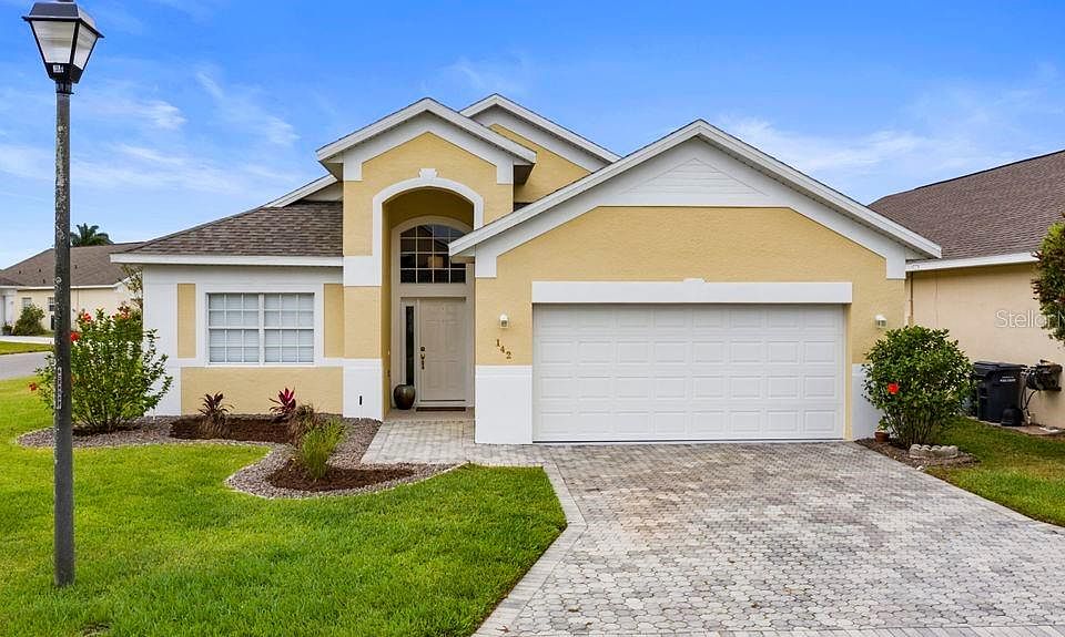 1st image of 142 Oak Hammock Dr
