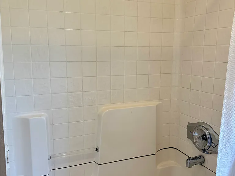 103 Juarez Ave #6 — Photo 5
