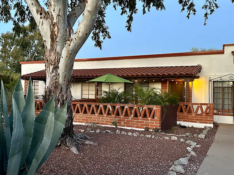 515 S La Canada Dr #B — Photo 1