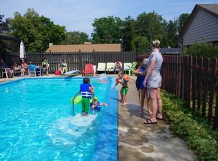 224 N Oakland Ave, Burlington, WI 53105