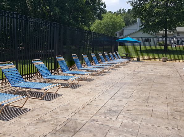Hickory Trace Village Apartments | 1250 5th St NE, Hickory, NC