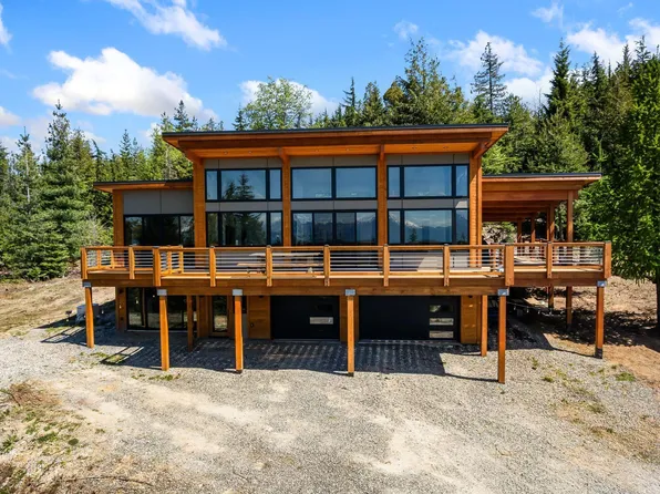 933 Rising Hawk Ridge Rd, Sandpoint, ID 83864