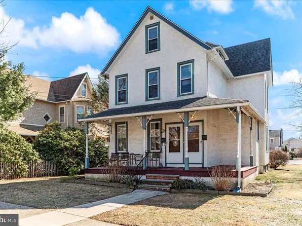 918 8th Ave, Prospect Park, PA 19076