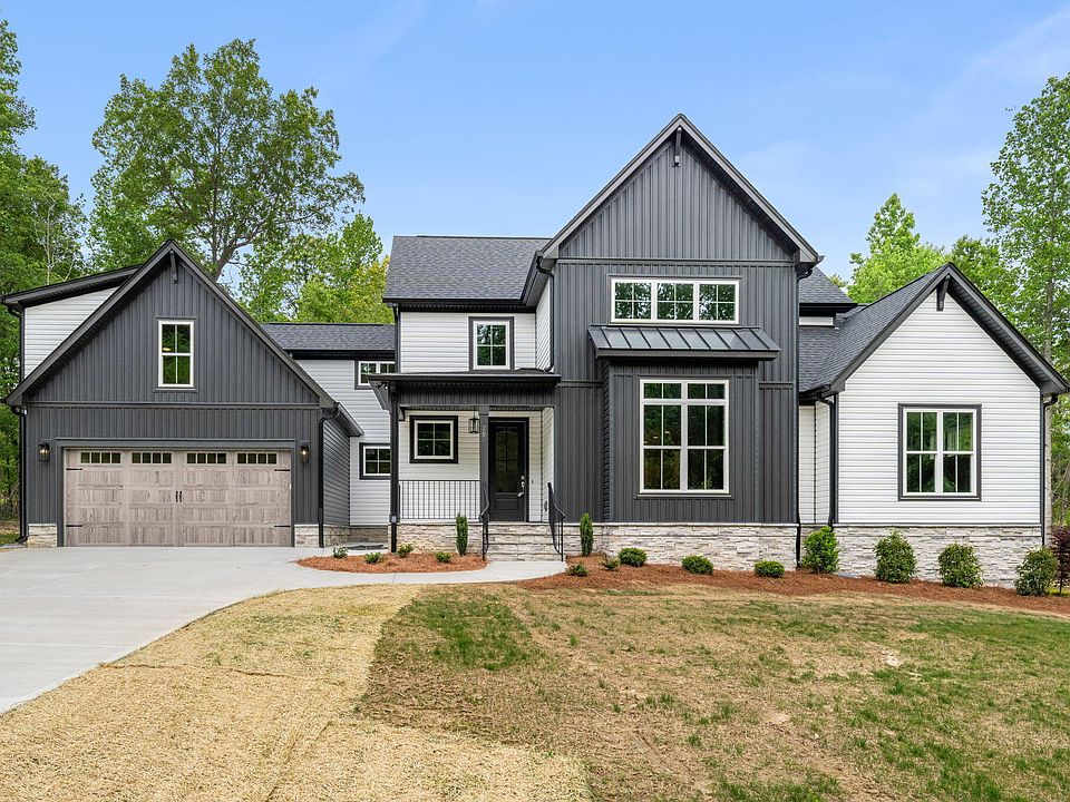 1st image of 290 Pilot Ridge Rd
