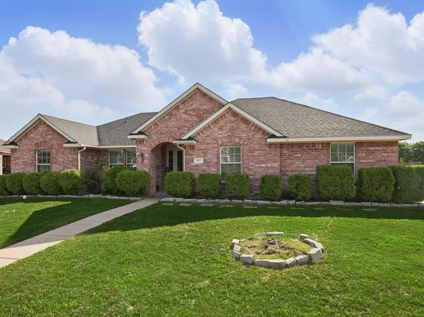 317 Susan Way, Red Oak, TX 75154