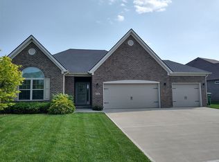 136 Inverness Dr, Georgetown, KY 40324