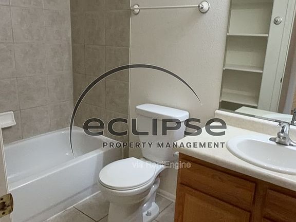4th image of 493 Coronado Way Unit A