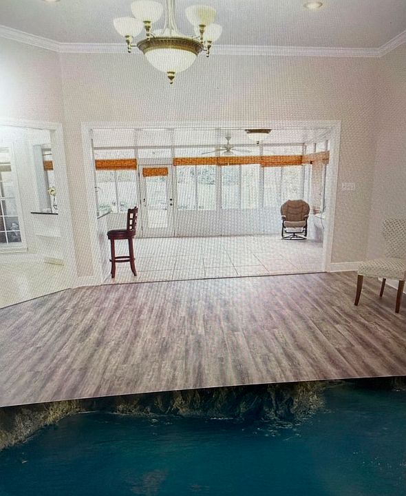 1st image of 102 Essex Ct