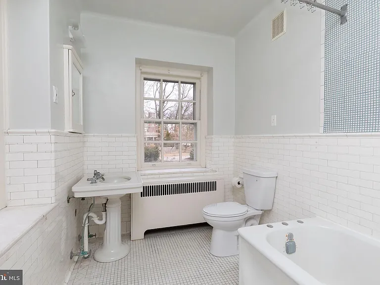 6610 Wissahickon Ave #SW — Photo 18
