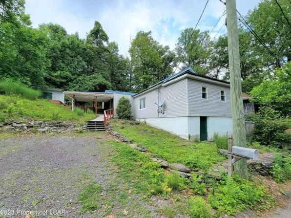 65 Trolley Hl, Harveys Lake, PA 18618