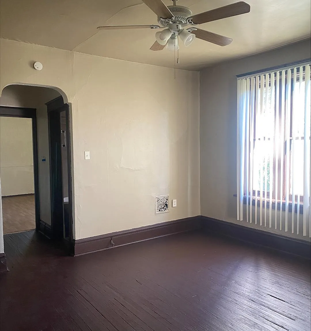 2125 E Obear Avenue — Photo 2