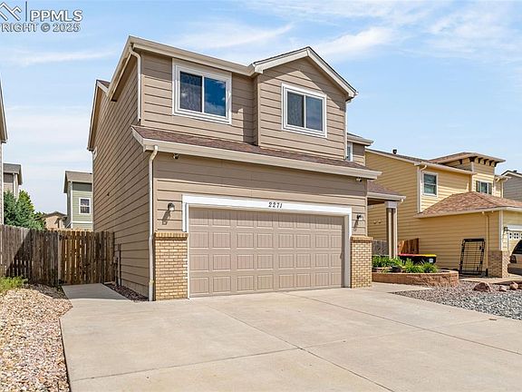 3rd image of 2271 Woodpark Dr