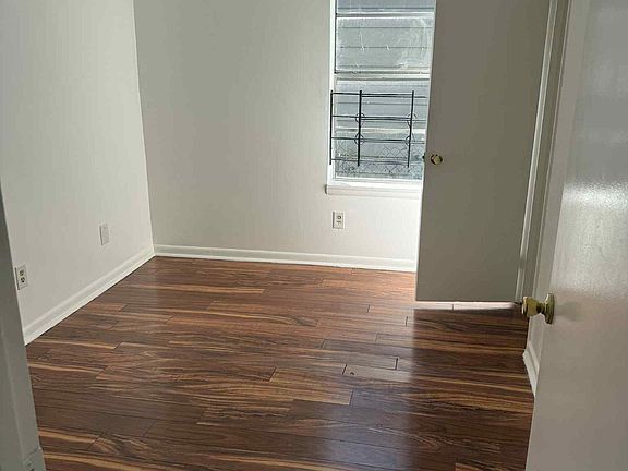 5th image of 1514 Avenue H