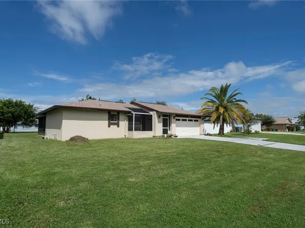 1914 Country Club Blvd, Cape Coral, FL 33990