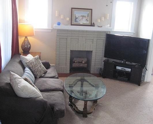 5th image of 2832 Norwood Ave