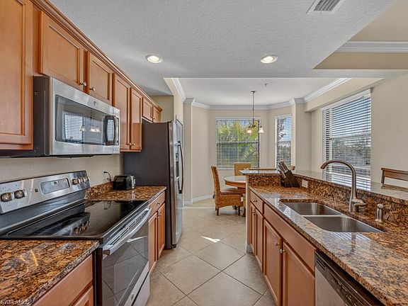 5th image of 9826 Giaveno CIR #1527