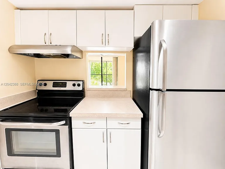 14421 N Kendall Dr #0 — Photo 5