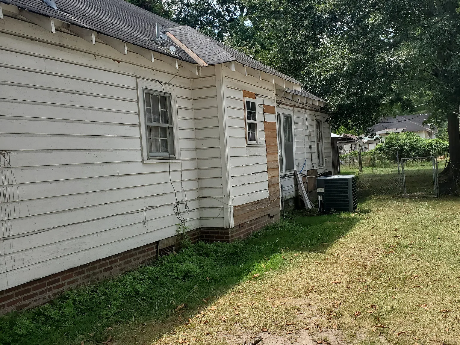 3 bed, 1290 sqft, $850 — Photo 2