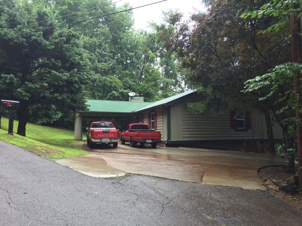 312 Anderson Dr, Dahlonega, GA 30533
