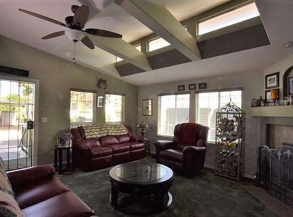 4th image of 4 Quail Hollow Dr #4