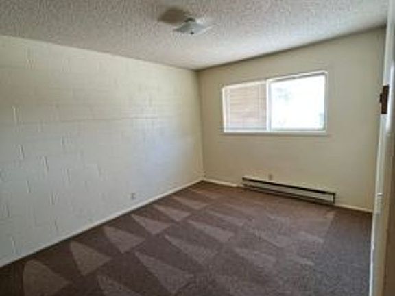 4th image of 680 S Stout Ave #7