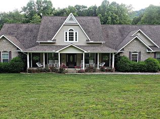 481 Lick Fork Ln, Pioneer, TN 37847