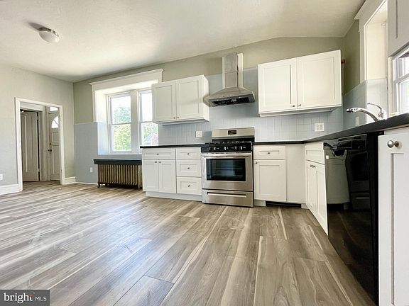 2nd image of 215 Shadeland Ave