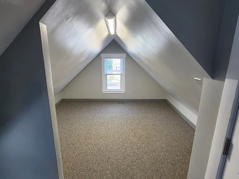 1815 N Goodman St — Photo 14