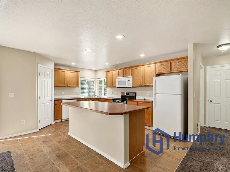 3527 E Hand Cart Ln — Photo 15