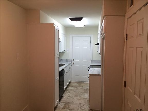 5th image of 13730 Brookgreen Cir