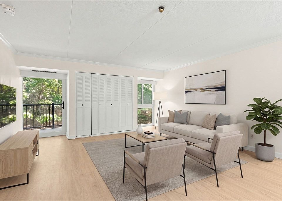 1st image of 55 Tall Oaks Dr Unit L3