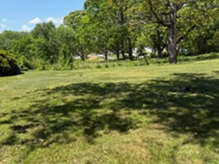 1701 Westside Dr — Photo 2