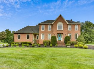 122 Paddock Dr, Columbus, NJ 08022