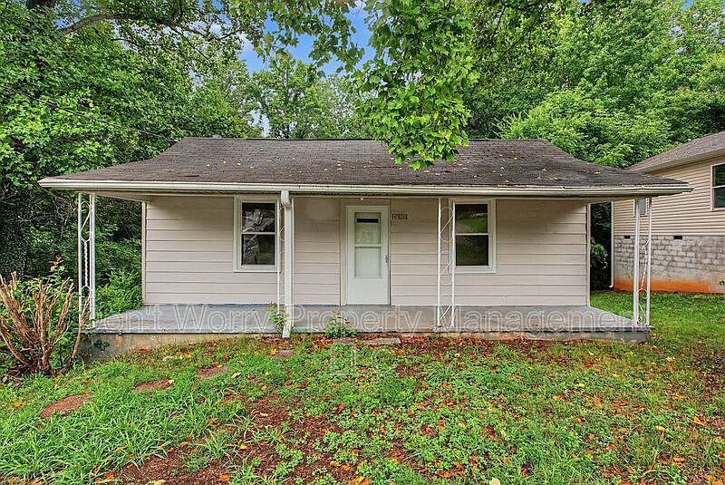 1st image of 4106 Lexwin Ave
