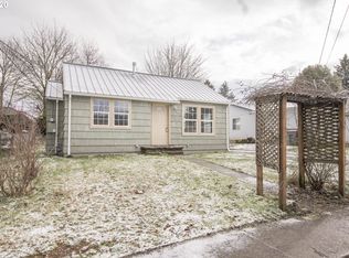 282 SW Ash St, Willamina, OR 97396