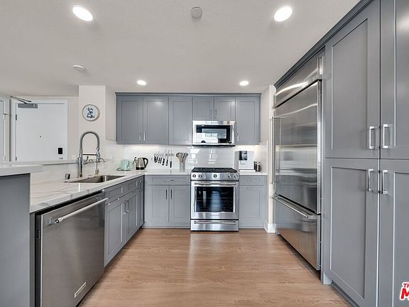 4th image of 6030 S Seabluff Dr APT 404