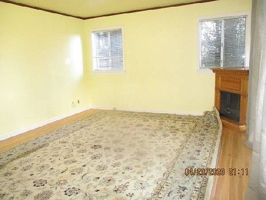 1st image of 27 Midway Ave #B