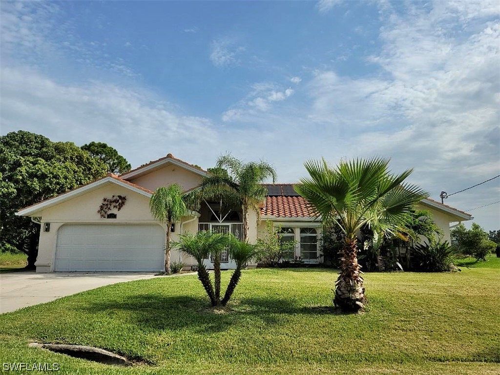 629 Charles Sise St E